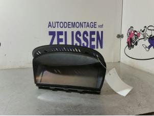 Gebruikte Display Interieur BMW 3 serie Touring (E91) 320d 16V Corporate Lease Prijs € 204,75 Margeregeling aangeboden door Zelissen V.O.F. autodemontage