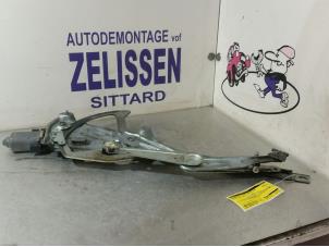 Gebruikte Ruitmechaniek 2Deurs rechts-voor BMW Z3 Roadster (E36/7) 1.9 16V Prijs € 52,50 Margeregeling aangeboden door Zelissen V.O.F. autodemontage