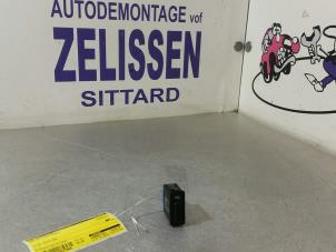 Gebruikte Schakelaar ESP BMW Z3 Roadster (E36/7) 1.9 16V Prijs € 26,25 Margeregeling aangeboden door Zelissen V.O.F. autodemontage