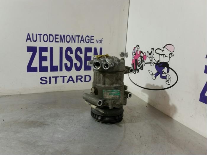 Gebruikte Aircopomp Renault Clio II (BB/CB) 1.2 16V Prijs € 99,75 Margeregeling aangeboden door Zelissen V.O.F. autodemontage