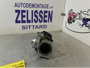 Gebruikte Gasklephuis Audi A4 Avant (B7) 2.7 TDI V6 24V Prijs € 89,25 Margeregeling aangeboden door Zelissen V.O.F. autodemontage