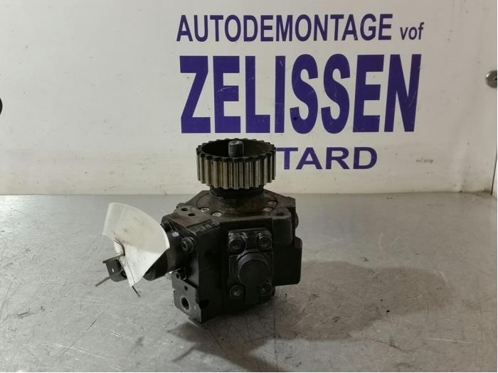 Gebruikte Tank element Pomp Audi A4 Avant (B7) 2.7 TDI V6 24V Prijs € 210,00 Margeregeling aangeboden door Zelissen V.O.F. autodemontage