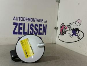 Gebruikte Tank Klep Opel Corsa D 1.2 16V Prijs € 21,00 Margeregeling aangeboden door Zelissen V.O.F. autodemontage