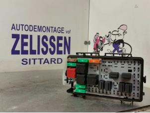 Gebruikte Zekeringkast Opel Corsa D 1.2 16V Prijs € 52,50 Margeregeling aangeboden door Zelissen V.O.F. autodemontage