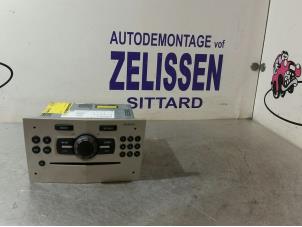 Gebruikte Radio Opel Corsa B (73/78/79) 1.0i 12V Prijs € 52,50 Margeregeling aangeboden door Zelissen V.O.F. autodemontage