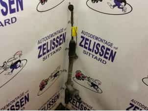 Gebruikte Stuurhuis Opel Corsa D 1.2 16V Prijs € 78,75 Margeregeling aangeboden door Zelissen V.O.F. autodemontage