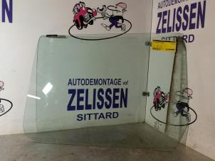 Gebruikte Portierruit 2Deurs rechts Peugeot Boxer (230L) 2.8 HDi 320M Prijs € 42,00 Margeregeling aangeboden door Zelissen V.O.F. autodemontage