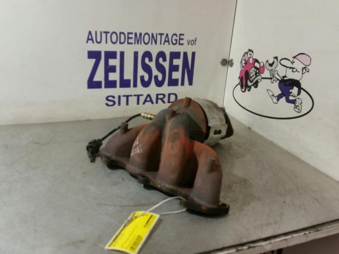 Gebruikte Uitlaatspruitstuk + katalysator Kia Rio (DC22/24) 1.5 RS,LS 16V Prijs op aanvraag aangeboden door Zelissen V.O.F. autodemontage