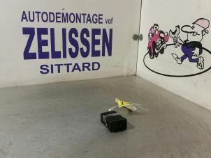Gebruikte Schakelaar Stoelverwarming Skoda Superb (3U4) 2.0 TDI 16V Prijs € 15,75 Margeregeling aangeboden door Zelissen V.O.F. autodemontage