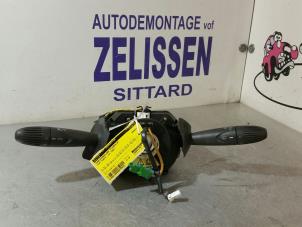 Gebruikte Combischakelaar Stuurkolom Fiat Punto II (188) 1.2 16V Prijs € 47,25 Margeregeling aangeboden door Zelissen V.O.F. autodemontage
