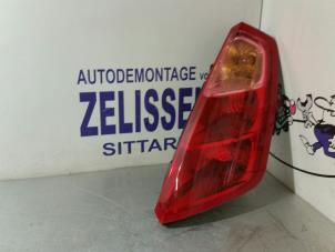 Gebruikte Achterlicht rechts Fiat Grande Punto (199) 1.4 Prijs € 42,00 Margeregeling aangeboden door Zelissen V.O.F. autodemontage