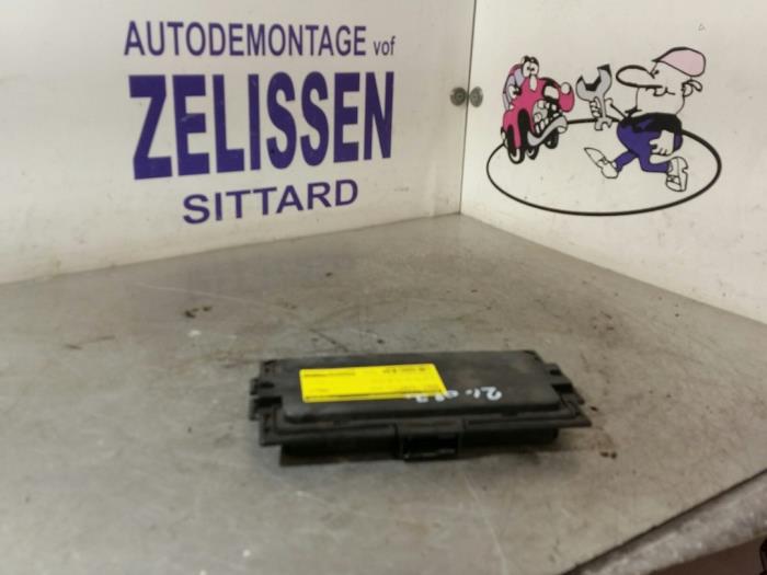 Gebruikte Module (diversen) Renault Twingo II (CN) 1.2 16V LEV Prijs € 131,25 Margeregeling aangeboden door Zelissen V.O.F. autodemontage
