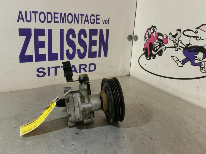Gebruikte Servopomp Volkswagen Golf IV (1J1) 1.6 16V Prijs € 42,00 Margeregeling aangeboden door Zelissen V.O.F. autodemontage