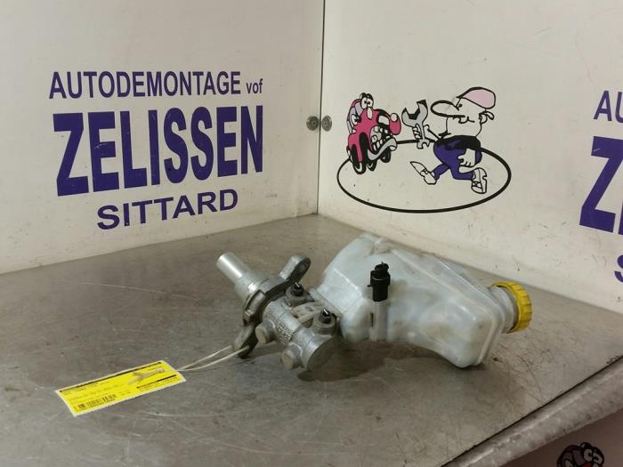 Gebruikte Hoofdremcilinder Opel Combo 1.3 CDTI 16V ecoFlex Prijs € 52,50 Margeregeling aangeboden door Zelissen V.O.F. autodemontage