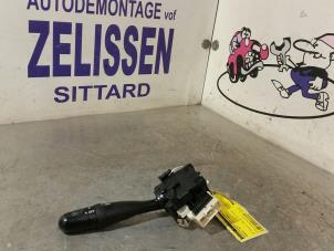 Gebruikte Pinker Schakelaar Suzuki Swift (ZA/ZC/ZD1/2/3/9) 1.3 VVT 16V Prijs € 42,00 Margeregeling aangeboden door Zelissen V.O.F. autodemontage