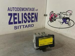 Gebruikte ABS Pomp Ford Focus C-Max 1.8 16V Flexifuel Prijs € 105,00 Margeregeling aangeboden door Zelissen V.O.F. autodemontage