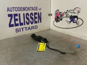 Gebruikte Ruit schakelaar elektrisch Mercedes S (W220) 5.0 S-500 V8 24V Prijs € 52,50 Margeregeling aangeboden door Zelissen V.O.F. autodemontage