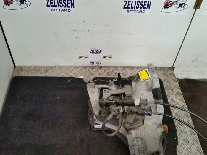 Gebruikte Versnellingsbak Ford Focus C-Max 1.8 16V Prijs € 288,75 Margeregeling aangeboden door Zelissen V.O.F. autodemontage