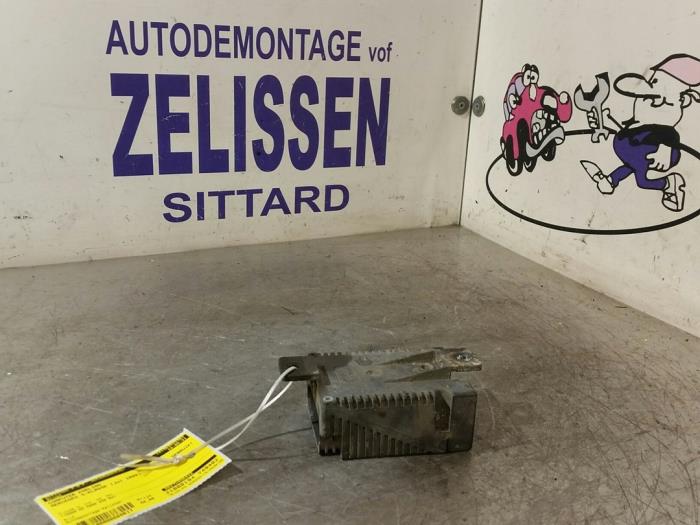 Gebruikte Computer Airco Mercedes S (W220) 5.0 S-500 V8 24V Prijs € 52,50 Margeregeling aangeboden door Zelissen V.O.F. autodemontage