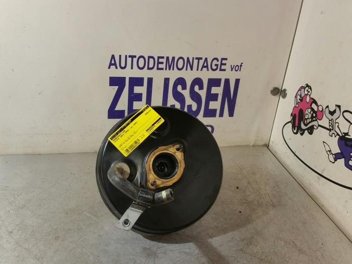 Gebruikte Rembol Toyota Yaris Verso (P2) 1.3 16V Prijs € 42,00 Margeregeling aangeboden door Zelissen V.O.F. autodemontage