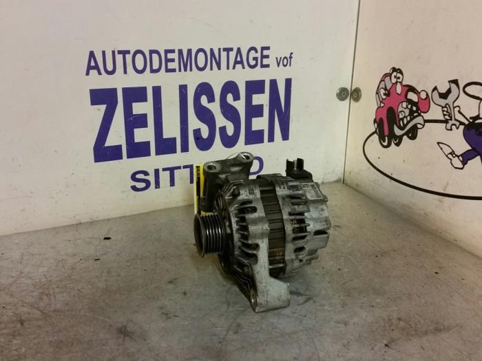 Gebruikte Dynamo Ford Fiesta 5 (JD/JH) Prijs € 42,00 Margeregeling aangeboden door Zelissen V.O.F. autodemontage