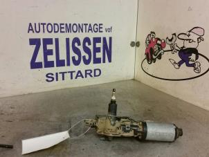 Gebruikte Ruitenwissermotor achter Volkswagen Caddy III (2KA,2KH,2CA,2CH) 1.4 16V Prijs € 47,25 Margeregeling aangeboden door Zelissen V.O.F. autodemontage