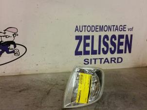 Gebruikte Knipperlichtglas links Volkswagen Polo III (6N2) 1.4 16V 75 Prijs € 10,50 Margeregeling aangeboden door Zelissen V.O.F. autodemontage