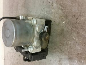 Gebruikte ABS Pomp Fiat Panda (169) 1.2 Fire Prijs € 99,75 Margeregeling aangeboden door Zelissen V.O.F. autodemontage