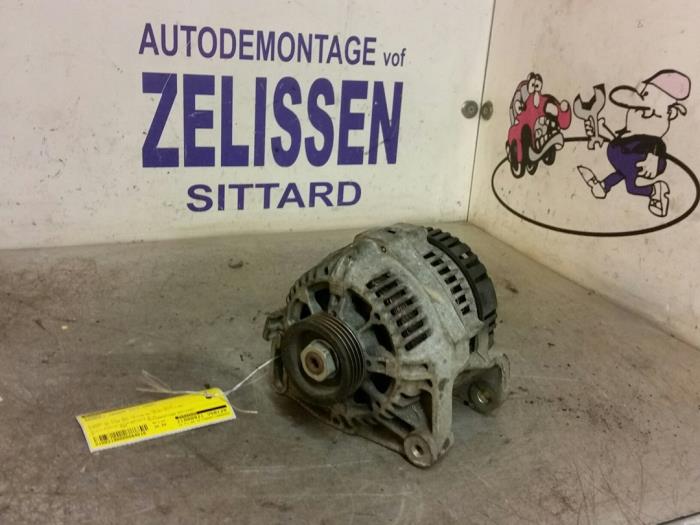 Gebruikte Dynamo Renault Twingo (C06) 1.2 Prijs € 36,75 Margeregeling aangeboden door Zelissen V.O.F. autodemontage