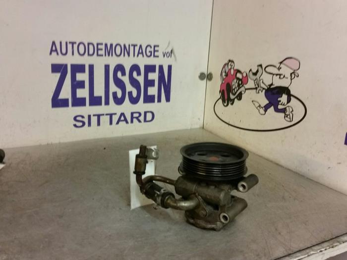 Gebruikte Servopomp Ford Fiesta 5 (JD/JH) 1.3 Prijs € 42,00 Margeregeling aangeboden door Zelissen V.O.F. autodemontage
