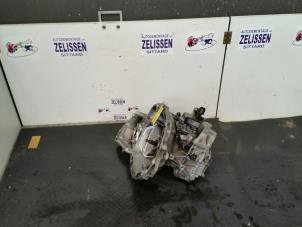 Gebruikte Versnellingsbak Opel Mokka/Mokka X 1.6 16V EcoFlex 4x2 Prijs € 787,50 Margeregeling aangeboden door Zelissen V.O.F. autodemontage