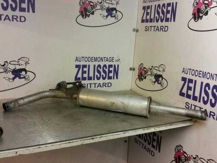 Gebruikte Uitlaat Middendemper Volkswagen Polo III (6N1) 1.4i 60 Prijs € 31,50 Margeregeling aangeboden door Zelissen V.O.F. autodemontage
