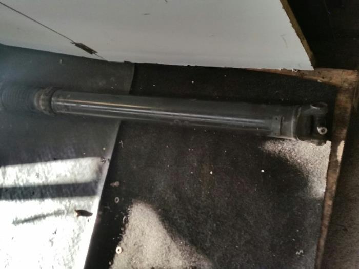 Tussenas van een Iveco New Daily V 29L13V, 35C13V, 35S13V, 40C13V, 40S13V 2013