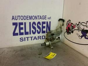 Gebruikte Hoofdremcilinder Renault Clio III (BR/CR) 1.4 16V Prijs € 36,75 Margeregeling aangeboden door Zelissen V.O.F. autodemontage