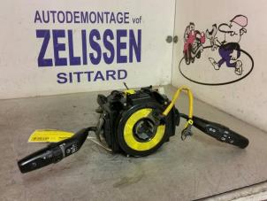 Gebruikte Combischakelaar Stuurkolom Hyundai H-1/H-200 2.5 Tdi Prijs € 89,25 Margeregeling aangeboden door Zelissen V.O.F. autodemontage