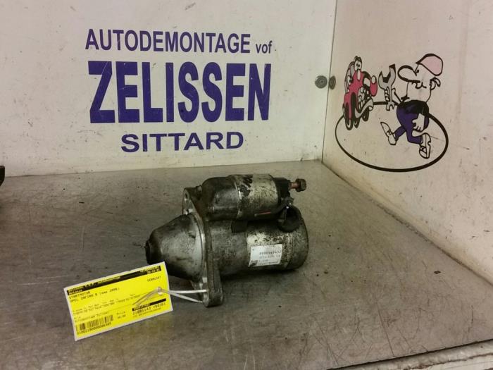 Gebruikte Startmotor Opel Zafira (M75) 1.9 CDTI 16V Prijs € 31,50 Margeregeling aangeboden door Zelissen V.O.F. autodemontage