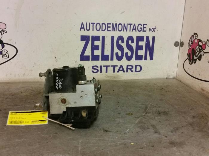 Gebruikte ABS Pomp Mercedes A (W168) 1.4 A-140 Prijs € 99,75 Margeregeling aangeboden door Zelissen V.O.F. autodemontage