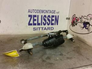 Gebruikte Ruitenwismotor + Mechaniek Suzuki Splash 1.2 16V Prijs € 78,75 Margeregeling aangeboden door Zelissen V.O.F. autodemontage
