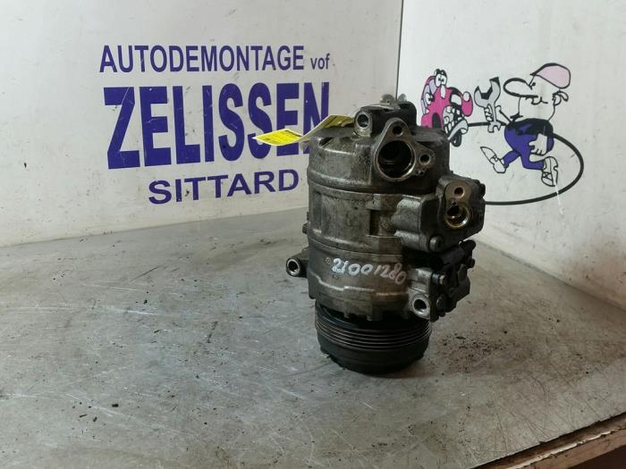 Gebruikte Aircopomp BMW 5 serie (E39) 523i 24V Prijs € 257,25 Margeregeling aangeboden door Zelissen V.O.F. autodemontage