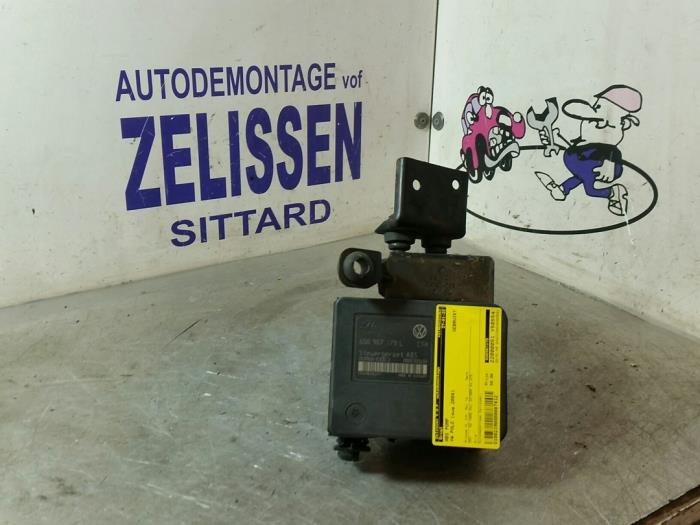 Gebruikte ABS Pomp Volkswagen Polo IV (9N1/2/3) 1.9 SDI Prijs € 52,50 Margeregeling aangeboden door Zelissen V.O.F. autodemontage