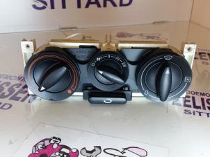 Gebruikte Kachel Bedieningspaneel Audi A4 Prijs op aanvraag aangeboden door Zelissen V.O.F. autodemontage