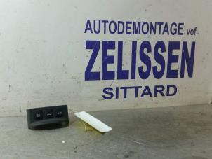 Gebruikte Schakelaar (diversen) Audi TT (8N3) 1.8 20V Turbo Prijs € 15,75 Margeregeling aangeboden door Zelissen V.O.F. autodemontage