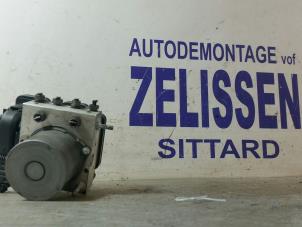 Gebruikte ABS Pomp Renault Kangoo Express (FW) 1.5 dCi 75 FAP Prijs € 236,25 Margeregeling aangeboden door Zelissen V.O.F. autodemontage