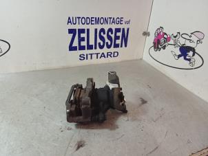 Gebruikte Remklauw (Tang) rechts-achter Ford Transit 2.2 TDCi 16V Prijs € 52,50 Margeregeling aangeboden door Zelissen V.O.F. autodemontage