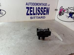 Gebruikte Bobine Ford Fiesta 6 (JA8) 1.25 16V Prijs € 31,50 Margeregeling aangeboden door Zelissen V.O.F. autodemontage