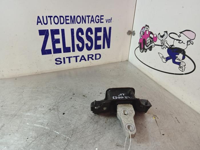 Gebruikte Motorrubber Ford Fiesta 6 (JA8) 1.25 16V Prijs € 31,50 Margeregeling aangeboden door Zelissen V.O.F. autodemontage