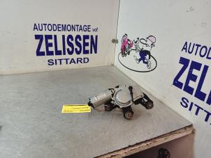 Gebruikte Ruitenwissermotor achter Volkswagen Polo III (6N2) 1.4 Prijs € 42,00 Margeregeling aangeboden door Zelissen V.O.F. autodemontage