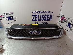Gebruikte Grille Ford Focus 2 Wagon 1.6 16V Prijs € 47,25 Margeregeling aangeboden door Zelissen V.O.F. autodemontage