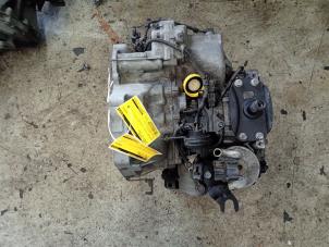 Gebruikte Automaatbak Volkswagen Polo III (6N2) 1.4 16V 75 Prijs € 367,50 Margeregeling aangeboden door Zelissen V.O.F. autodemontage