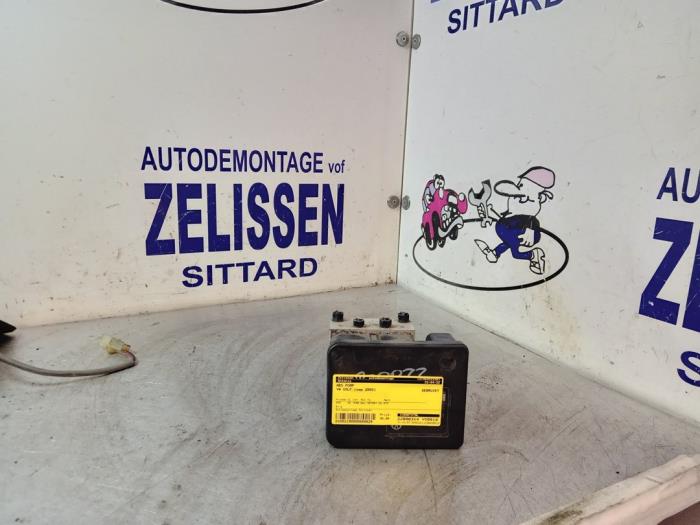 Gebruikte ABS Pomp Volkswagen Golf IV (1J1) 1.6 16V Prijs € 99,75 Margeregeling aangeboden door Zelissen V.O.F. autodemontage